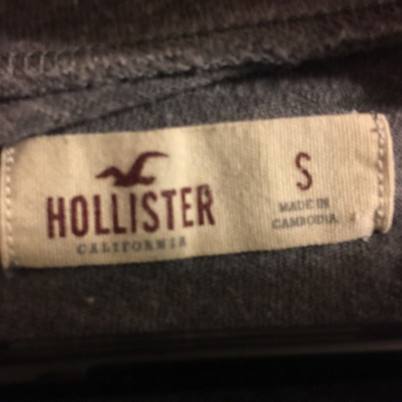 Hollister Gray Logo Workout Shirt Size Small - Picture 5 of 7